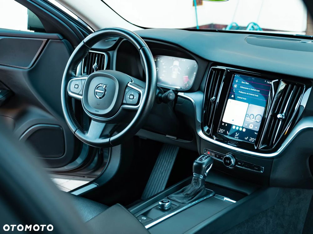 Volvo V60 D3 Geartronic Momentum - 30