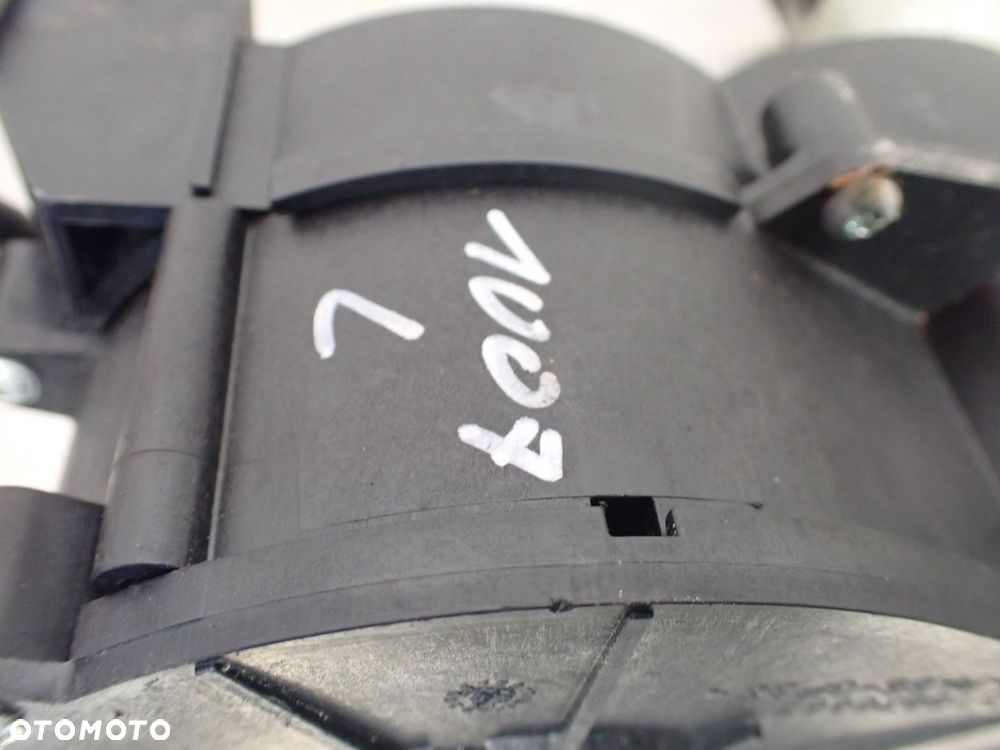 SILNICZEK OTWIERANIA DRZWI LEWY PEUGEOT 1007 1.6 9680250380 - 10