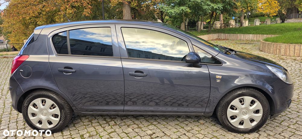 Opel Corsa 1.4 16V Edition - 27