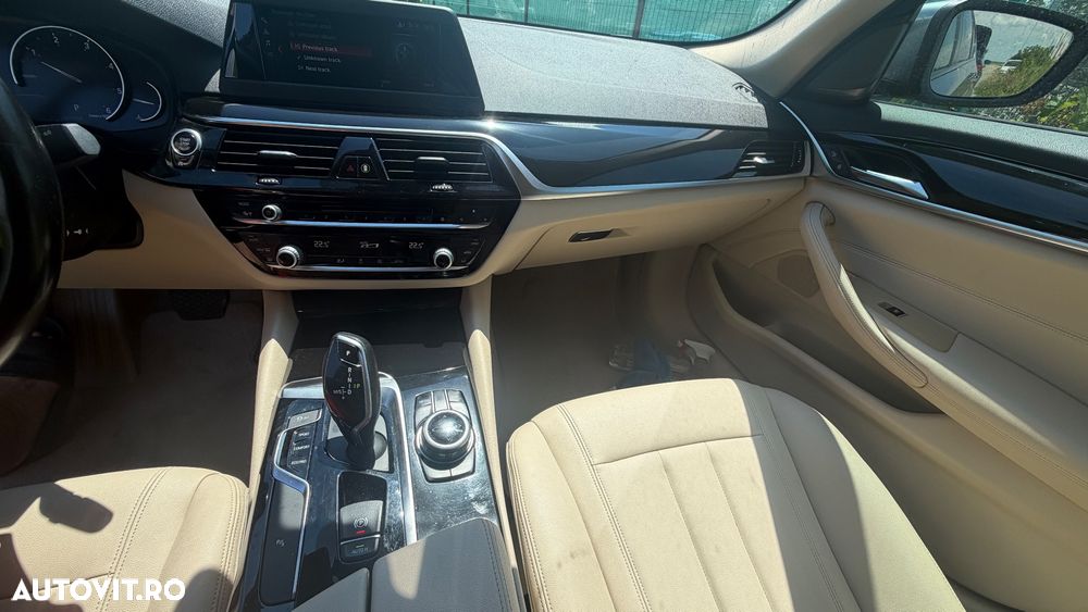 BMW Seria 5 520d EfficientDynamics Edition AT - 12