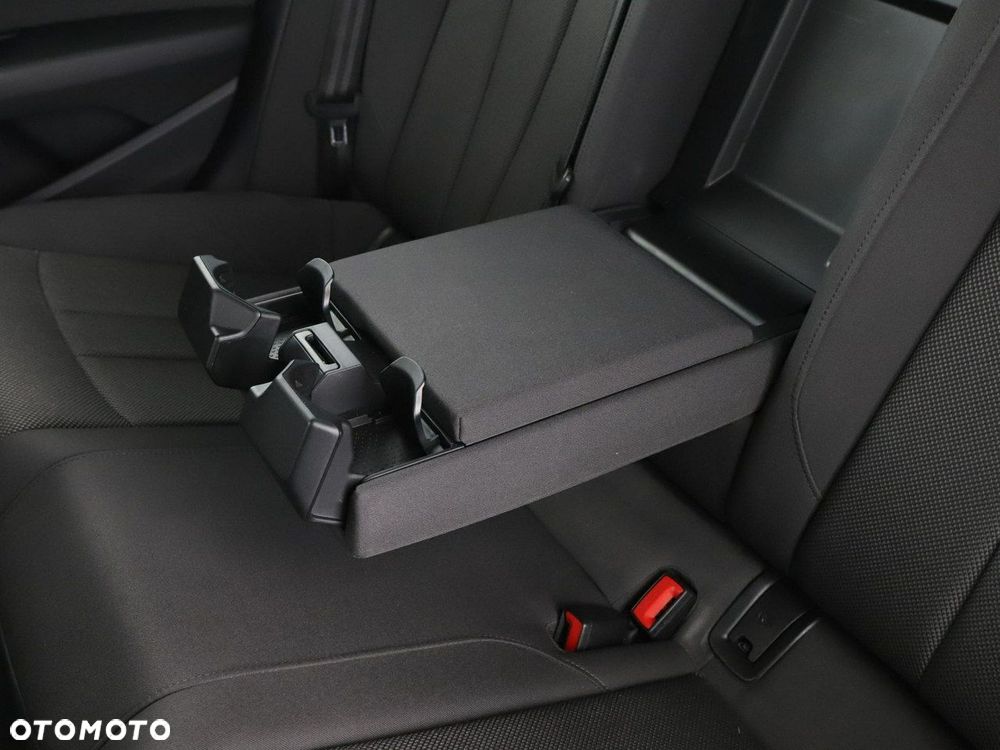 Audi A4 Avant 2.0 TDI S tronic - 39