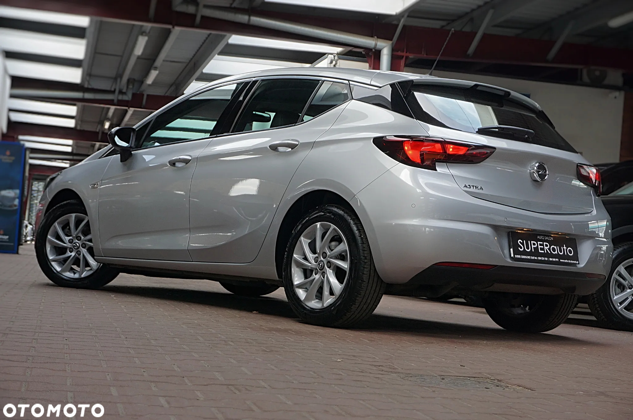 Opel Astra V 1.2 T Elegance S&S - 8