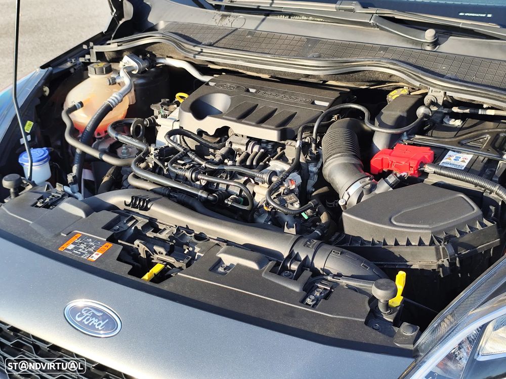 Ford Fiesta 1.0 EcoBoost MHEV ST-Line - 38