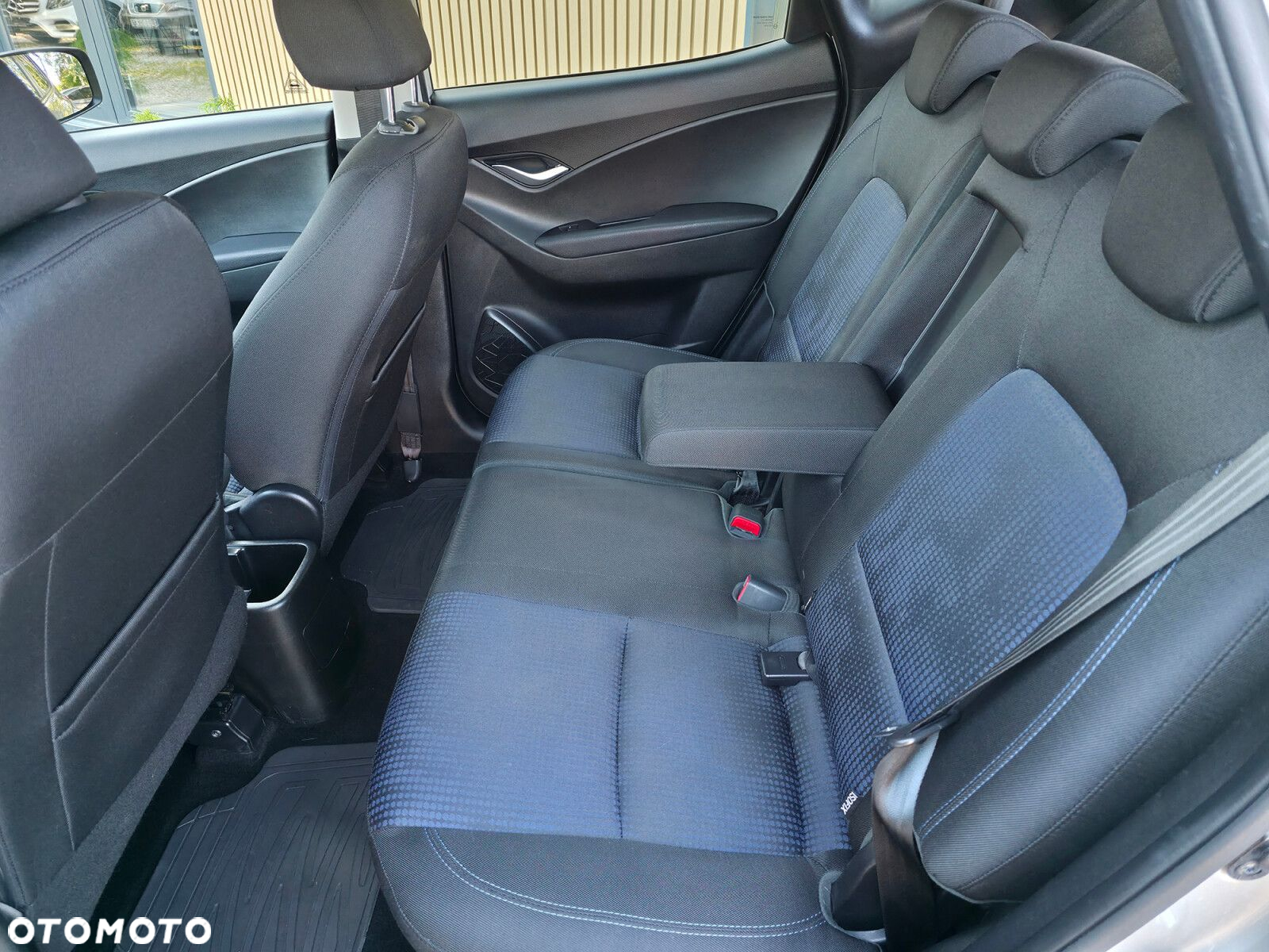 Hyundai ix20 - 12
