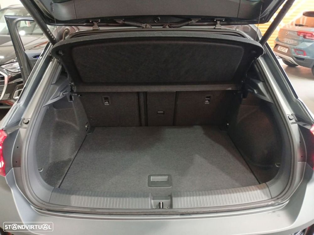 VW T-Roc R 2.0 TSI - 35