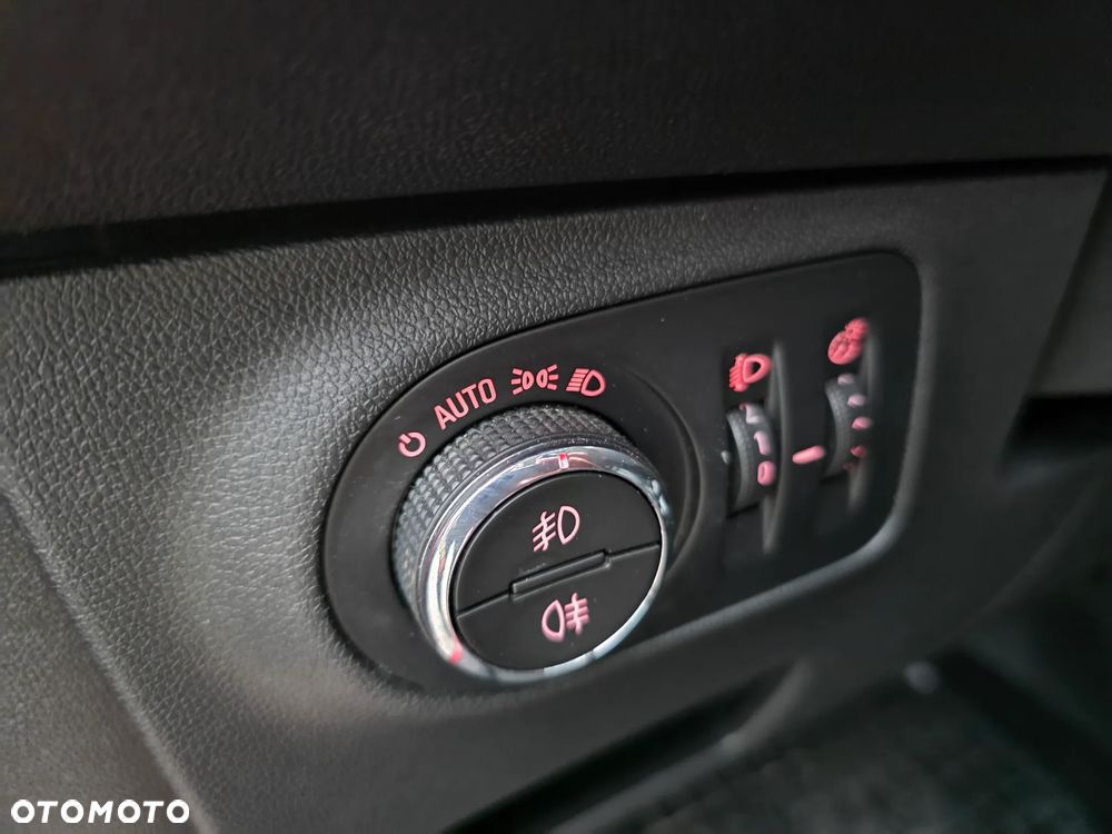 Opel Corsa 1.4 Color Edition S&S - 19