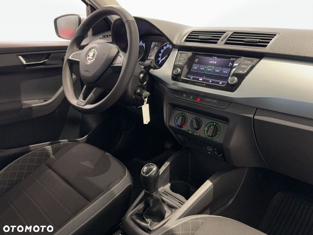 Skoda Fabia - 20
