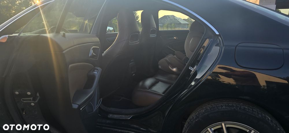 Mercedes-Benz CLA 200 - 6