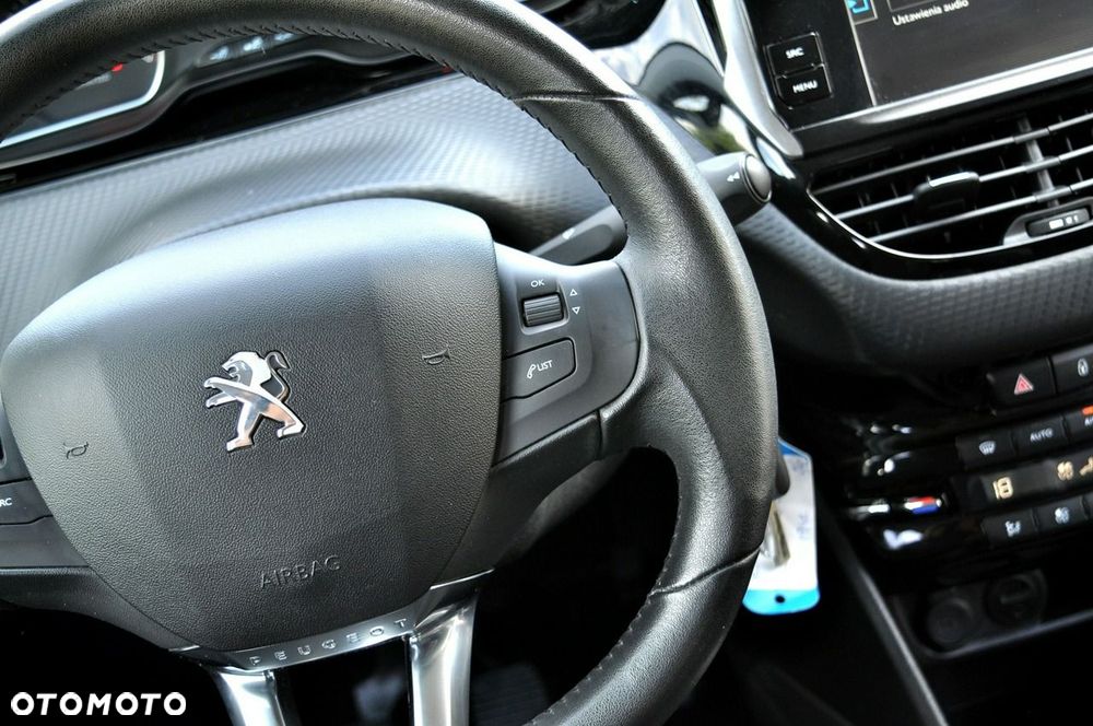 Peugeot 2008 1.2 Pure Tech GPF Crossway S&S - 21