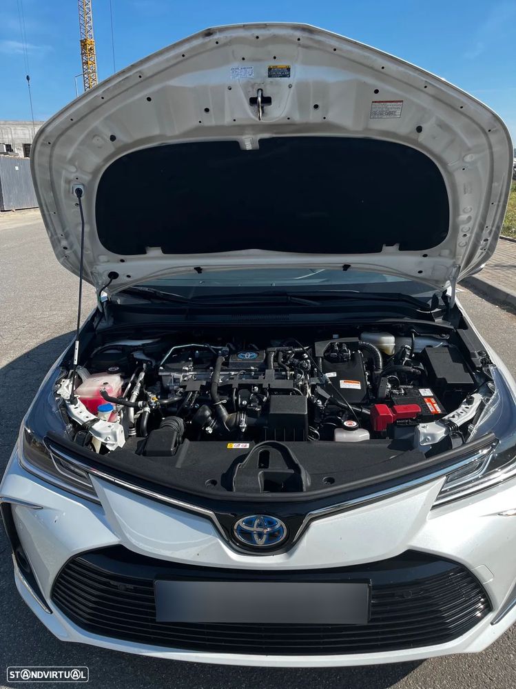Toyota Corolla SD 1.8 Hybrid Luxury - 12