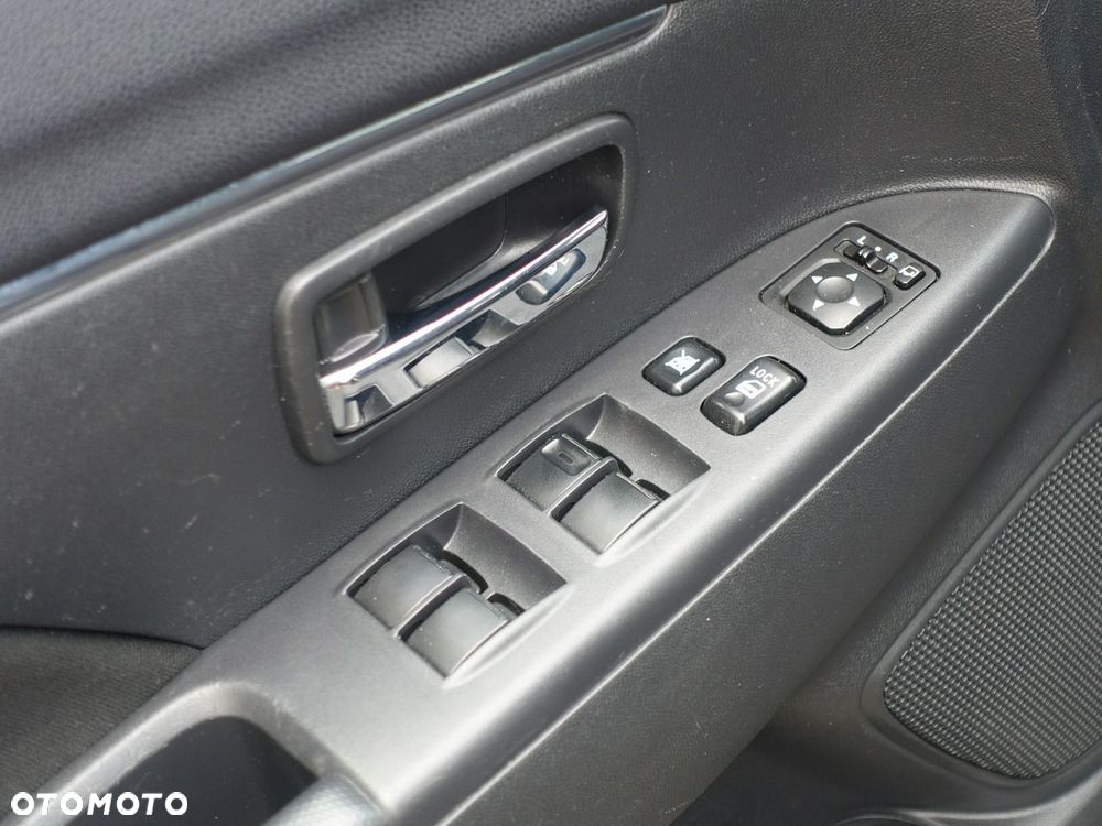 Mitsubishi ASX 1.6 2WD Edition 100+ - 17