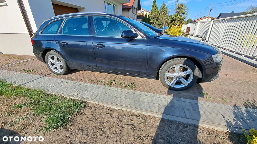 Audi A4 Avant - 9