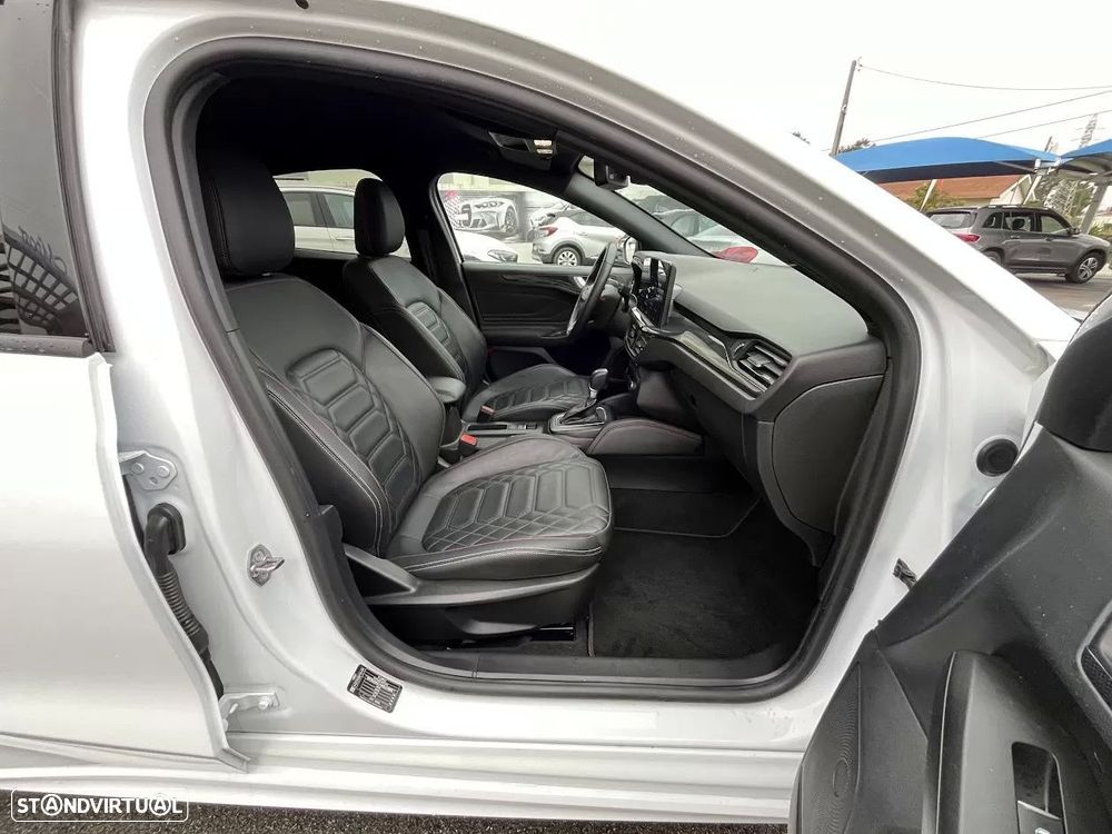 Ford Focus 1.0 EcoBoost MHEV ST-Line X Aut. - 30