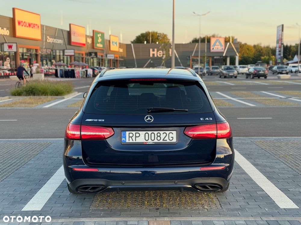 Mercedes-Benz Klasa E AMG 43 4Matic 9G-TRONIC - 16