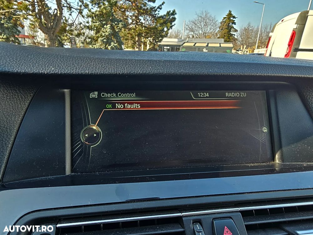 BMW Seria 5 520i Touring Aut. - 26