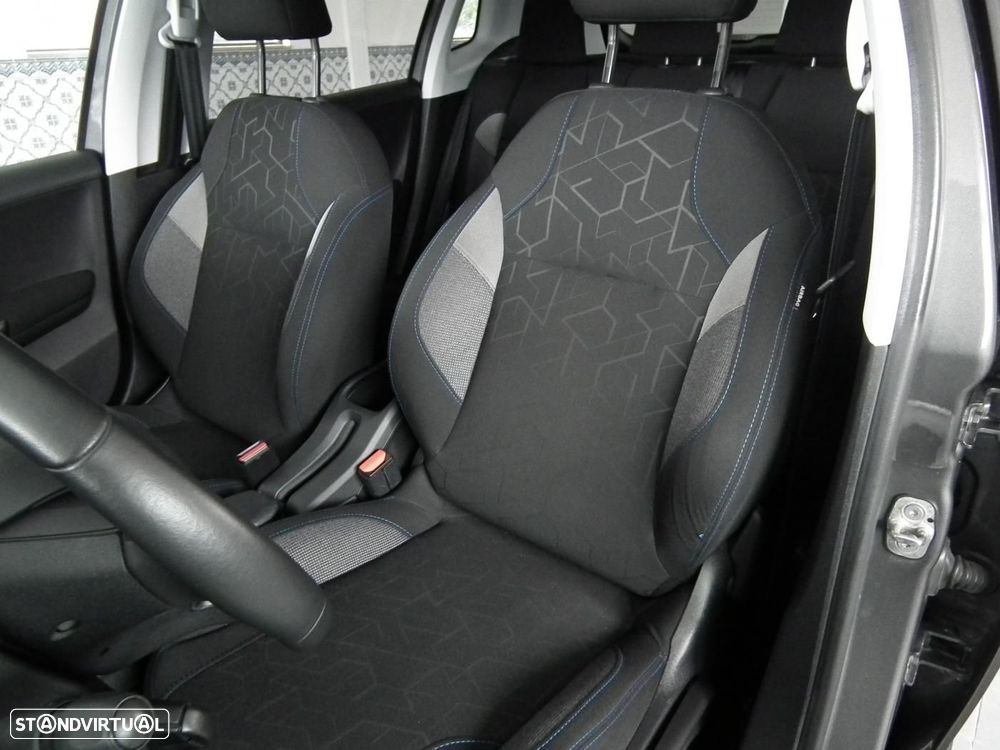 Peugeot 2008 1.6 BlueHDi Style - 12