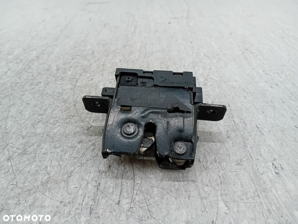 ZAMEK KLAPY RENAULT LAGUNA III 8200747429A - 5