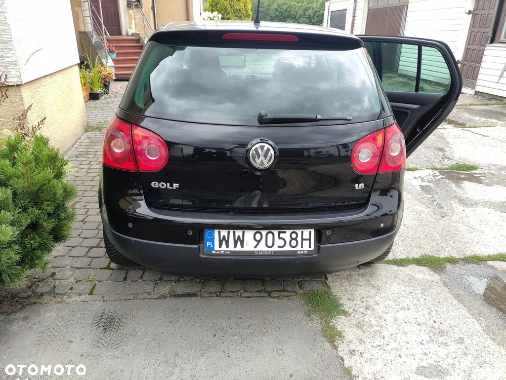 Volkswagen Golf 1.6 Trendline - 6