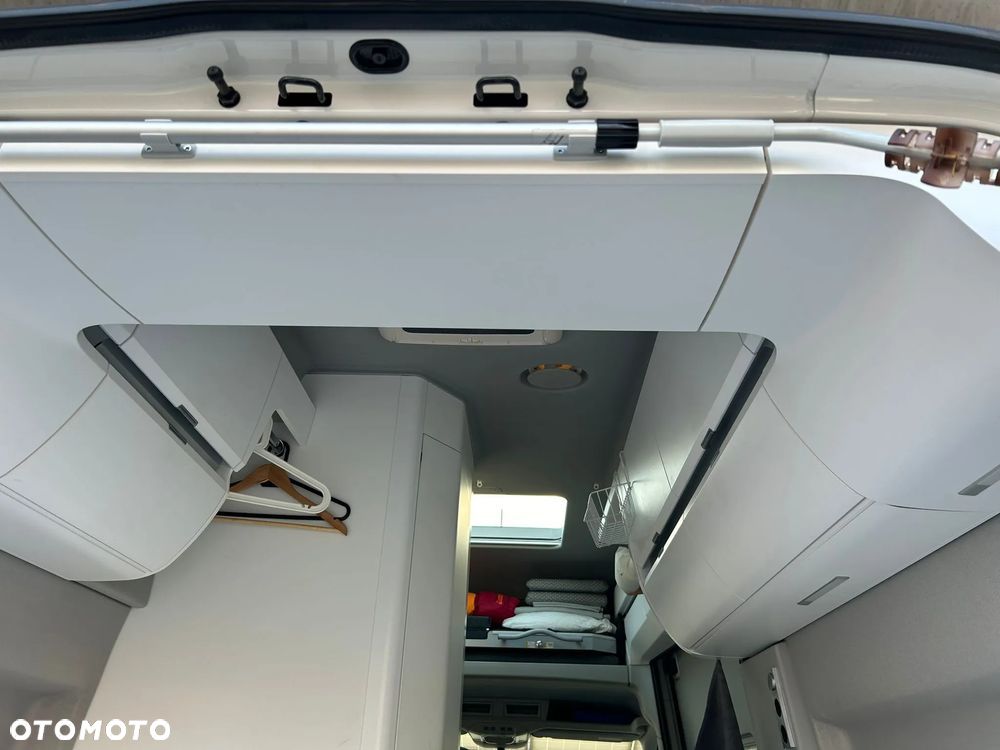 Volkswagen GRAND California - 10