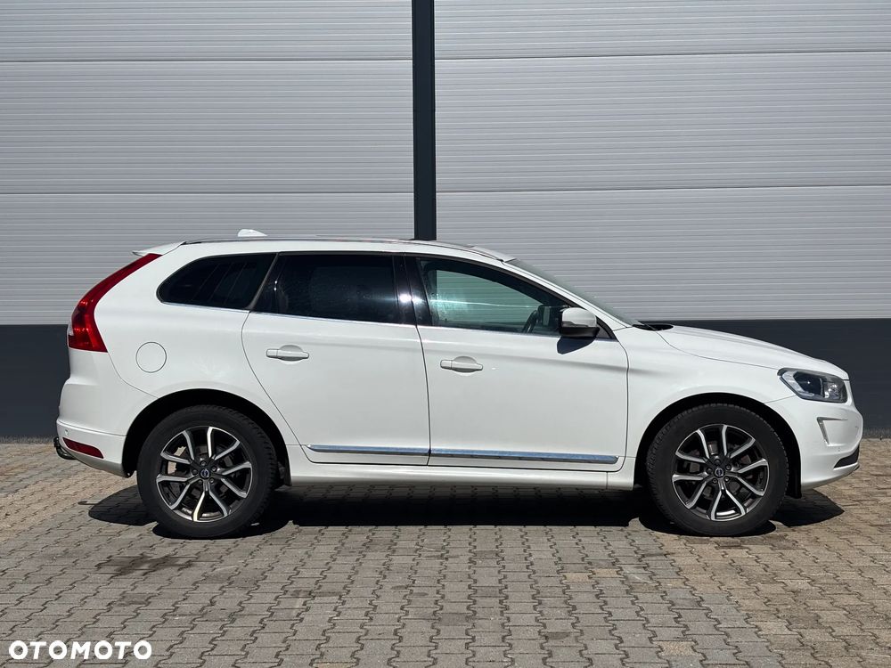 Volvo XC 60 - 4