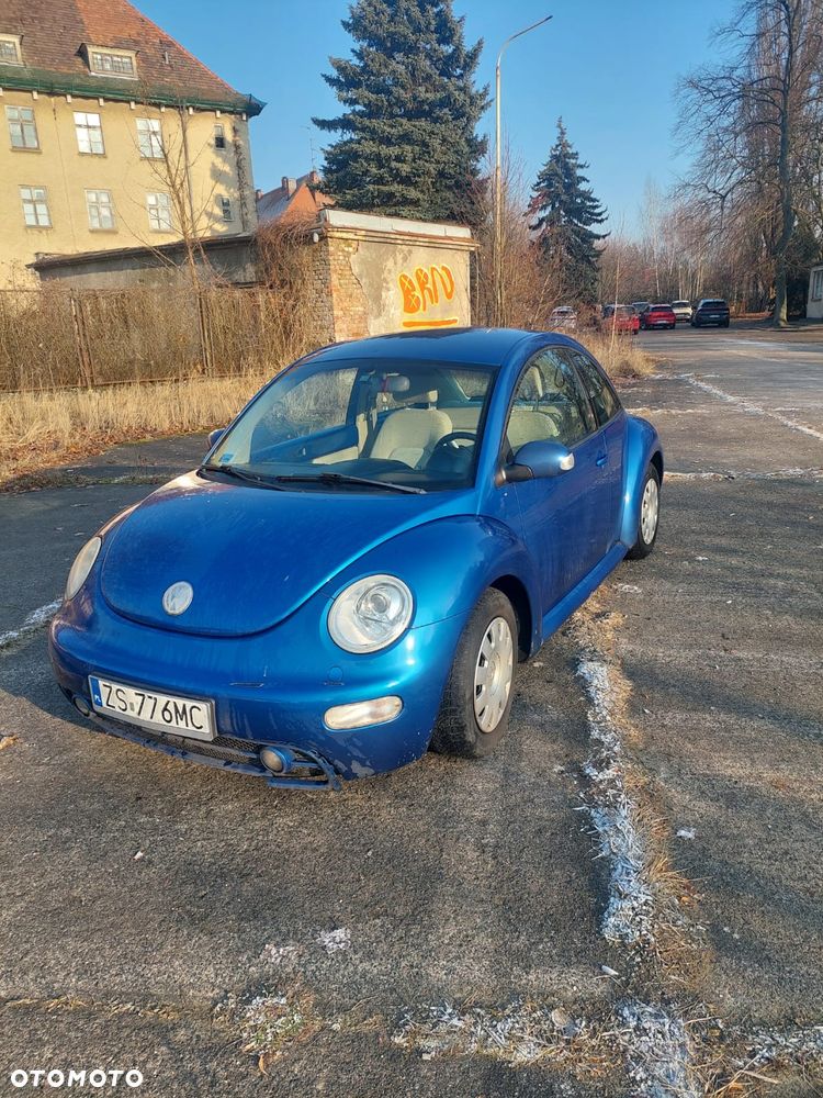 Volkswagen New Beetle - 1