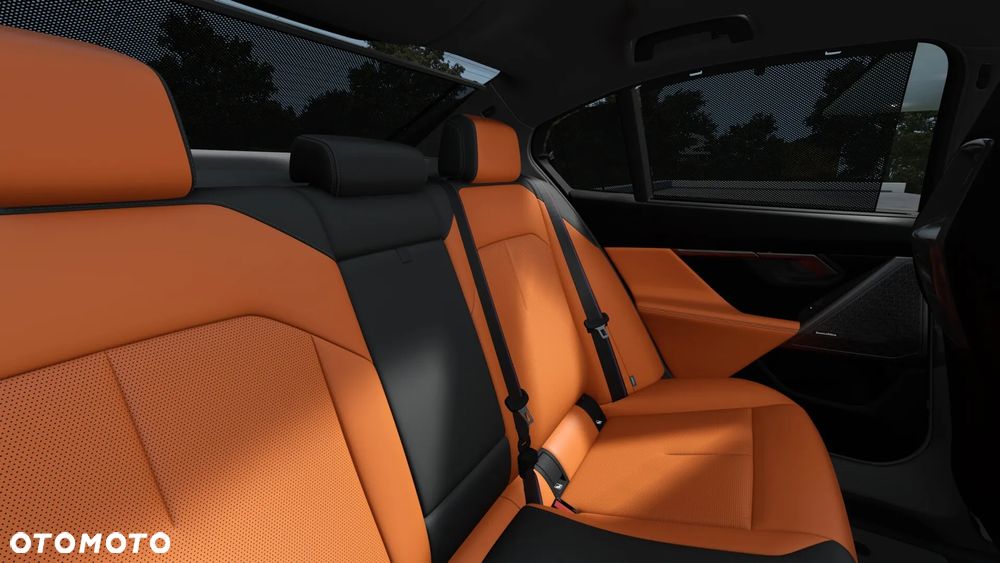 BMW M5 PHEV - 13