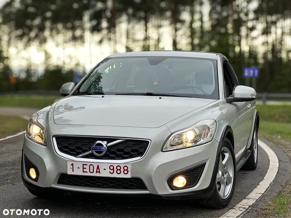 Volvo C30 D2 Momentum - 22