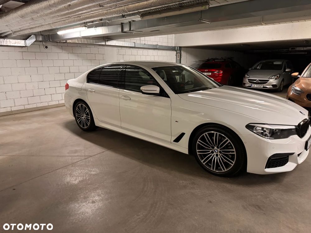 BMW Seria 5 530i M Sport Edition - 4