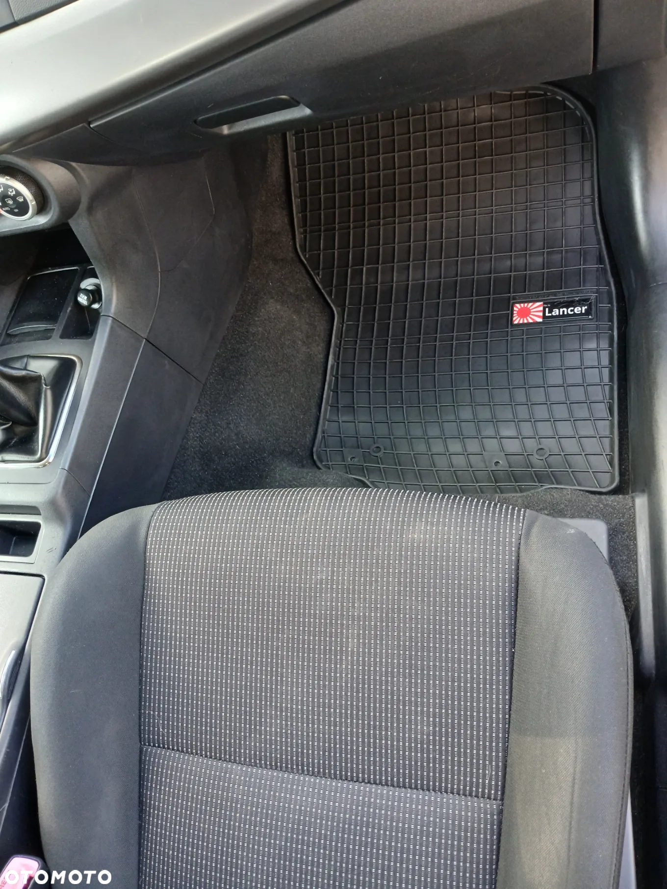 Mitsubishi Lancer - 5