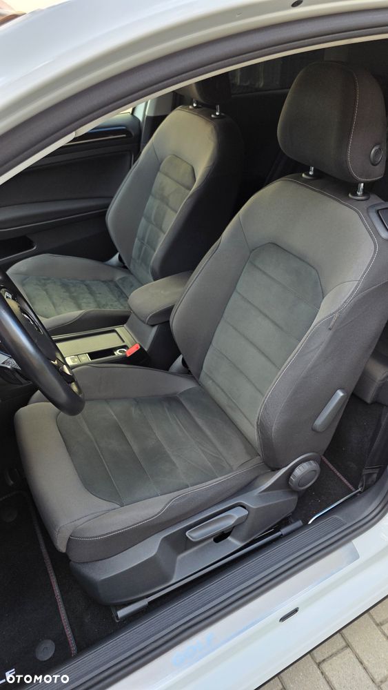 Volkswagen Golf 2.0 TDI BMT Highline DSG - 23