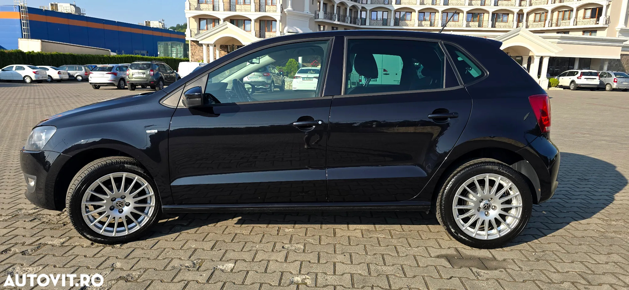 Volkswagen Polo - 2