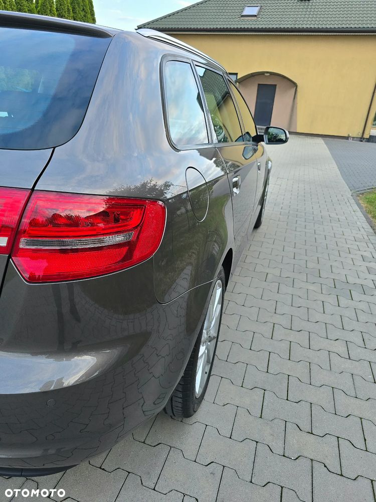 Audi A3 Sportback 2.0 TDI Ambiente - 33