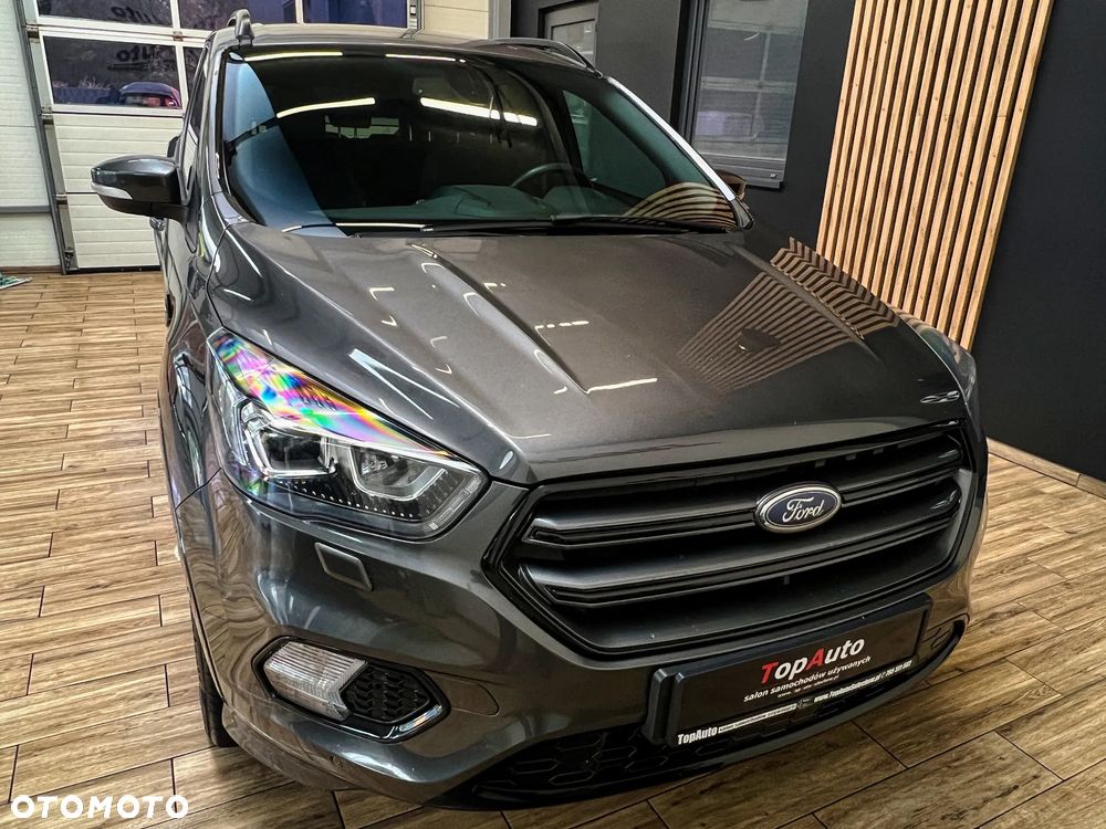 Ford Kuga 2.0 TDCi 2x4 ST-Line - 4