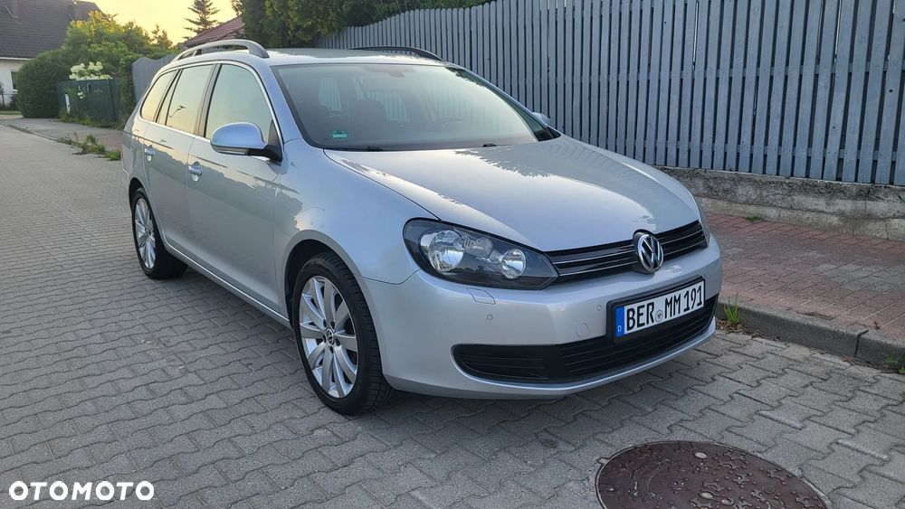 Volkswagen Golf 2011 photo 2