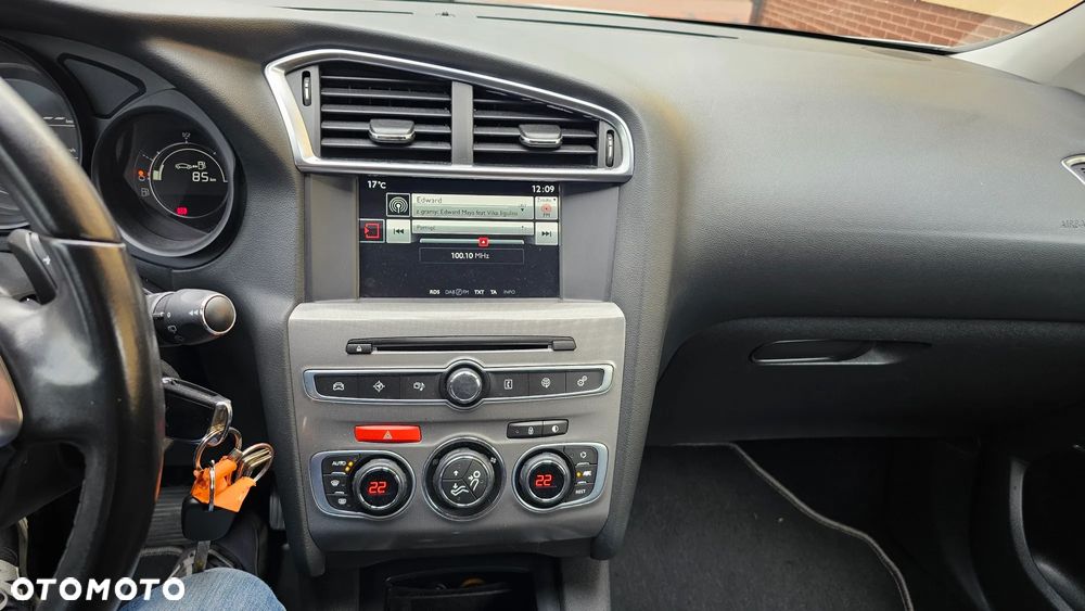 Citroën C4 e-HDi 115 ETG6 Exclusive - 30