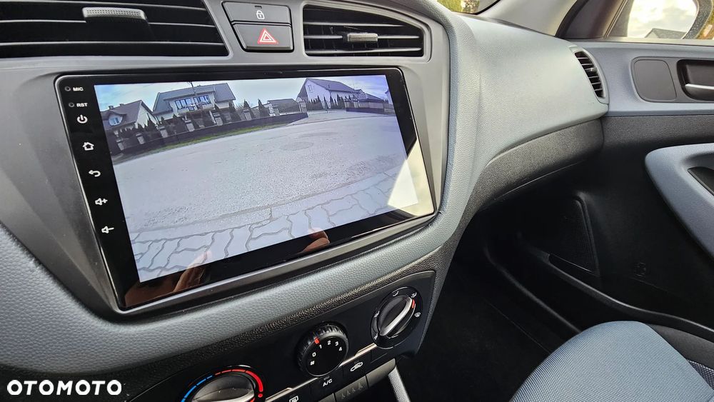 Hyundai i20 1.2 FIFA WM Edition - 20