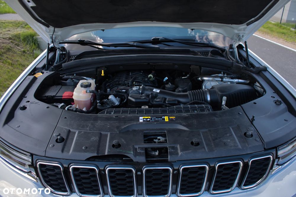 Jeep Grand Cherokee - 11