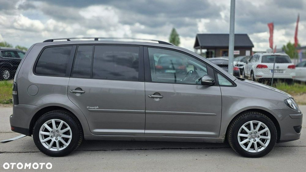 Volkswagen Touran - 6