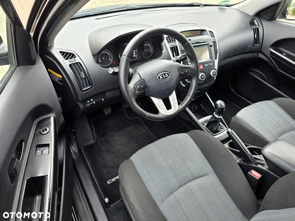 Kia Ceed 1.4 CVVT Spirit - 8