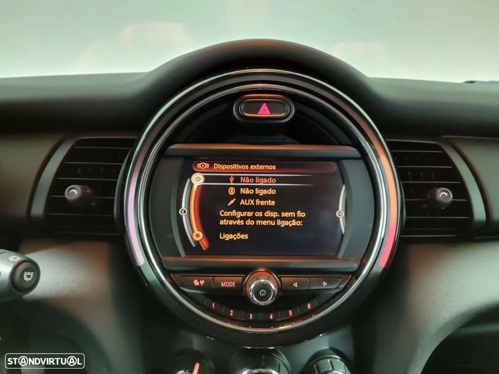 MINI 3 Portas One D - 23