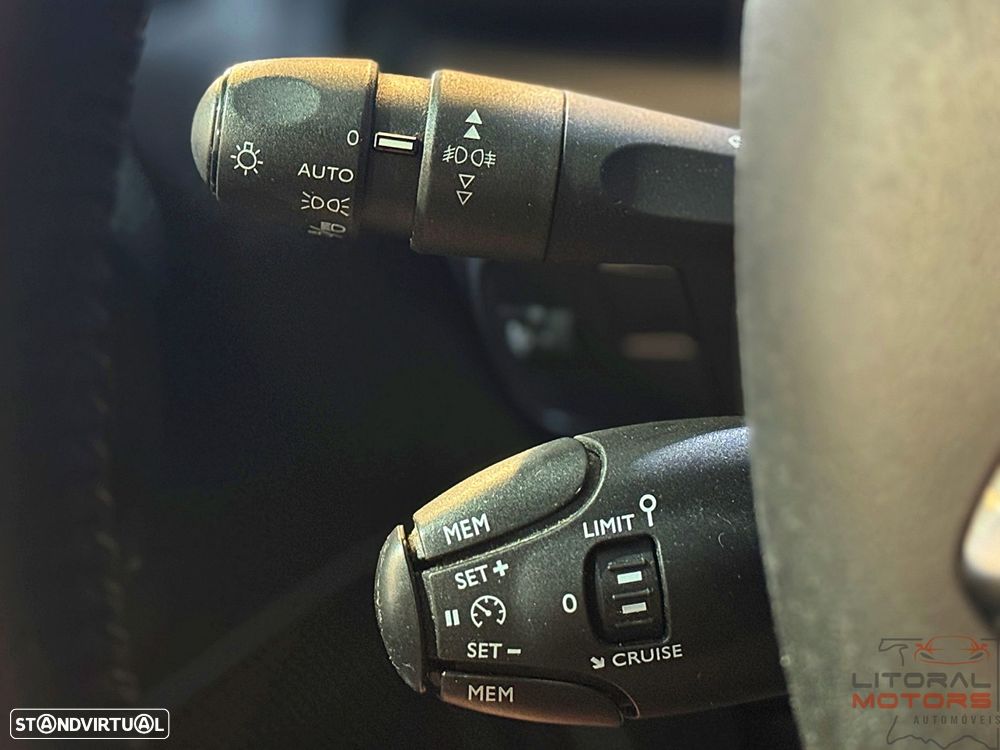 Citroën C3 1.2 PureTech Max EAT6 - 22