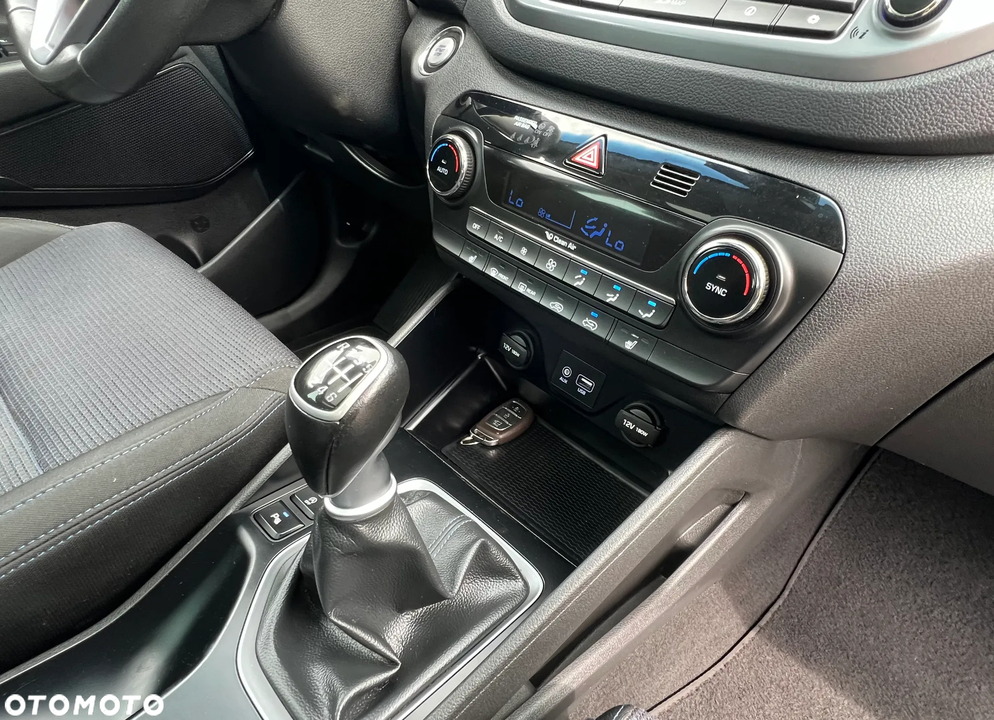 Hyundai Tucson blue 1.7 CRDi 2WD Trend - 31