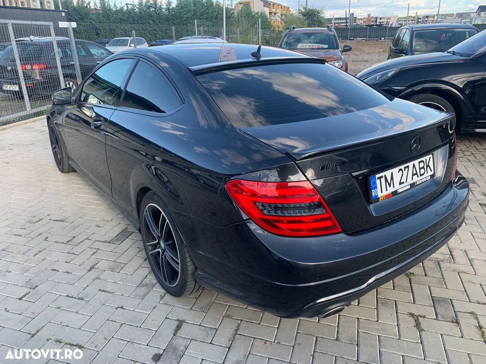 Mercedes-Benz C 220 d Coupe AMG Line - 14