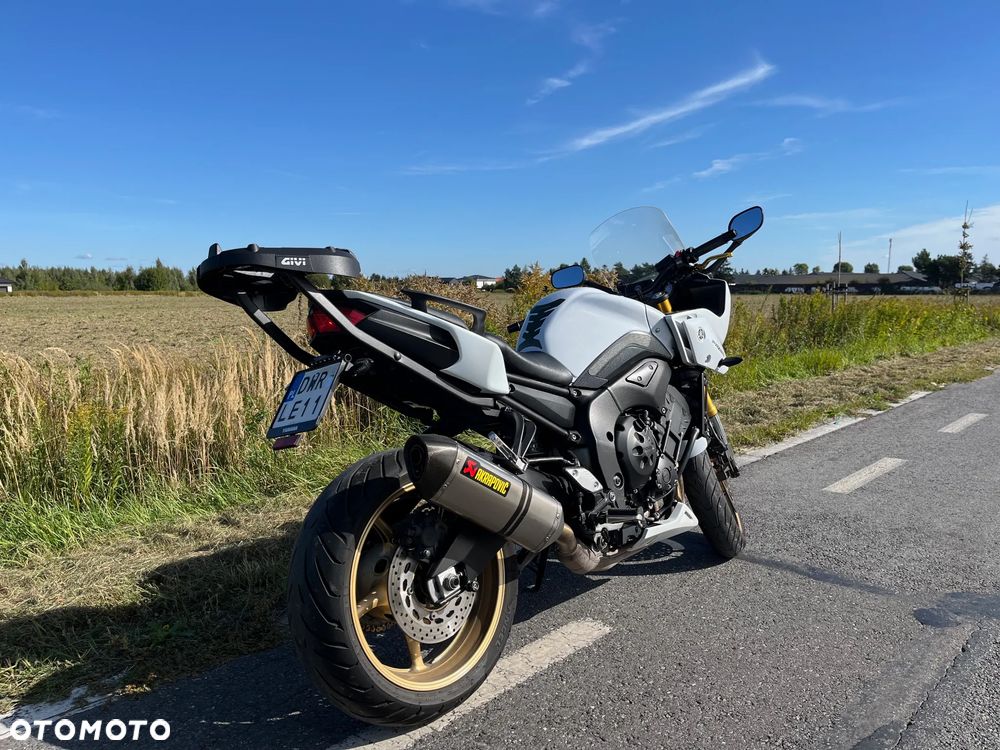Yamaha FZ8 - 2