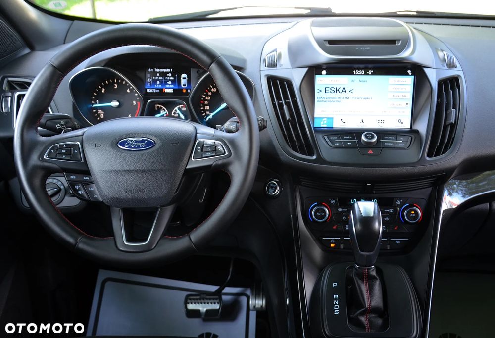 Ford Kuga 2.0 TDCi FWD ST-Line - 27