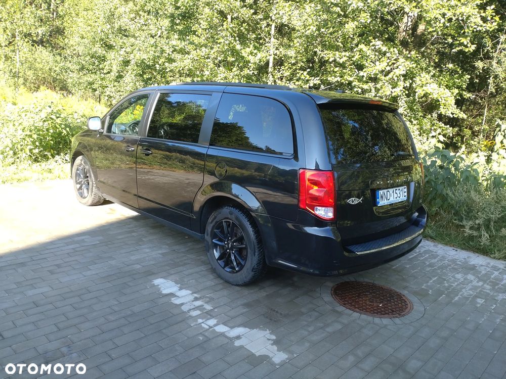 Dodge Grand Caravan 3.6 R/T - 2