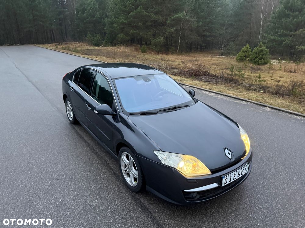 Renault Laguna dCi 150 FAP Start-Stop Dynamique - 9