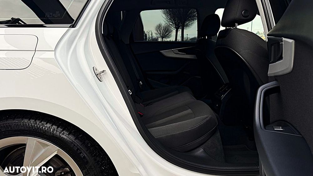 Audi A4 40 TDI S tronic S line - 23