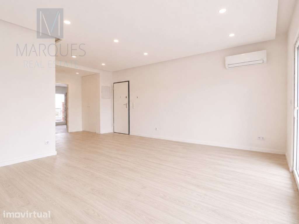 Apartamento T3 em Condomínio Privado com Varandas, Arrecadação e Es... - Grande imagem: 2/20