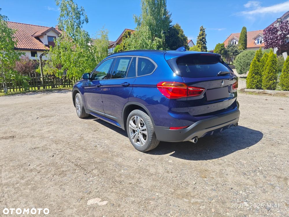 BMW X1 xDrive20d Sport Line - 4